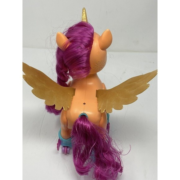 My Little Pony Sunny Starscout 10" New Generation Movie Roller Skates Electric - Picture 5 of 11